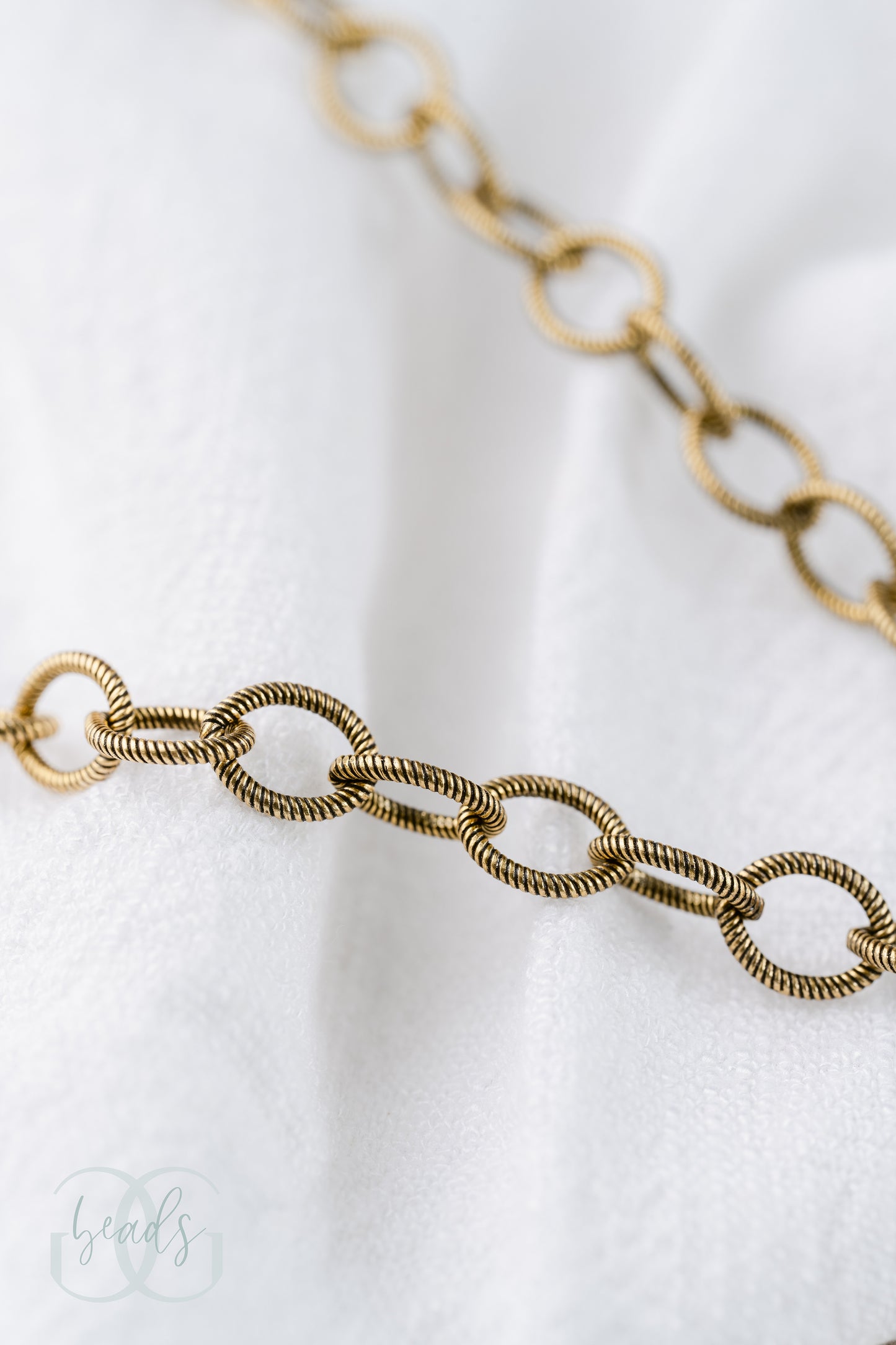 A gold chain.
