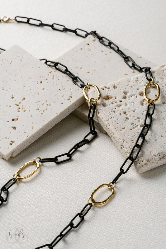 Nera Catena Necklace