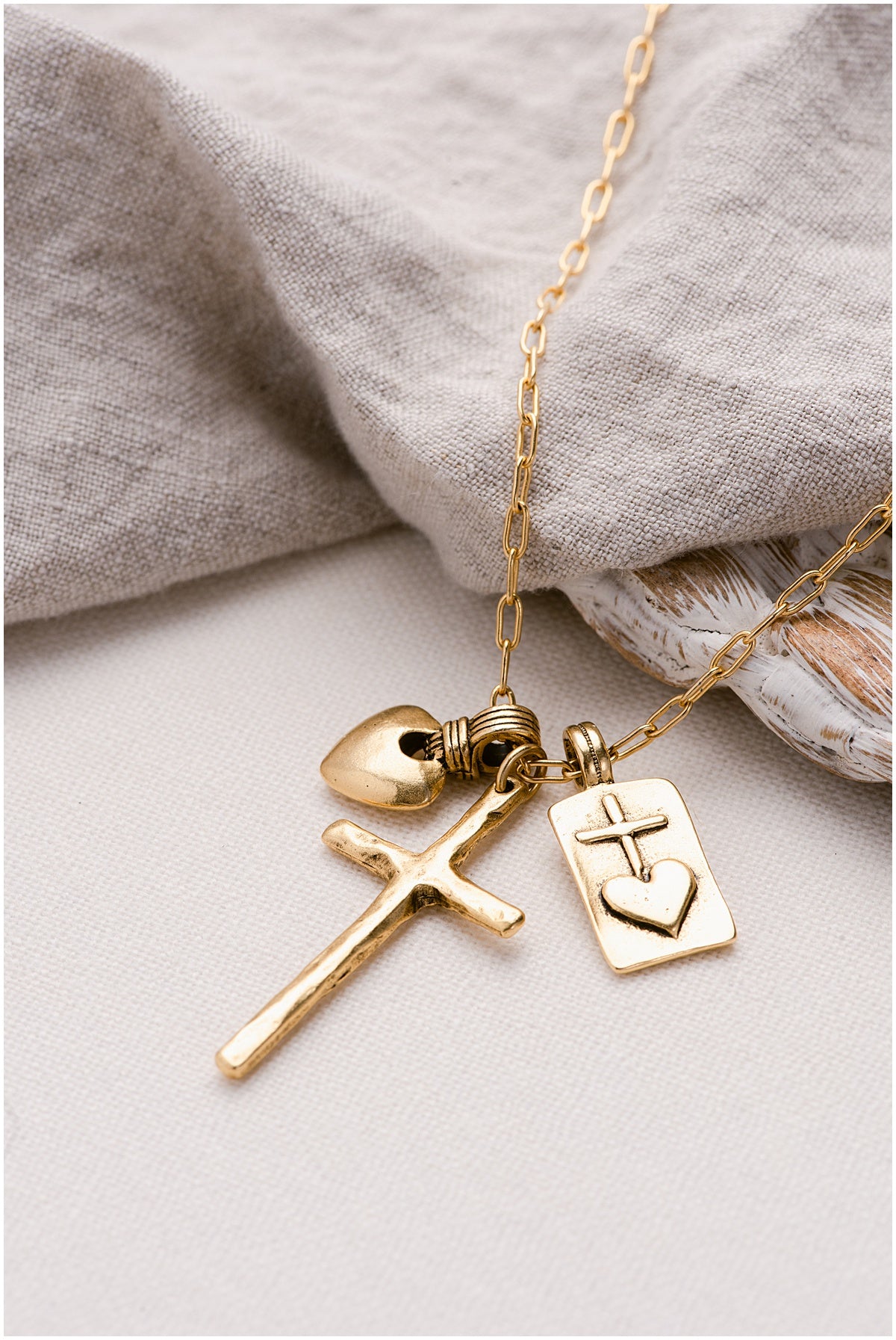 Charmante Necklace