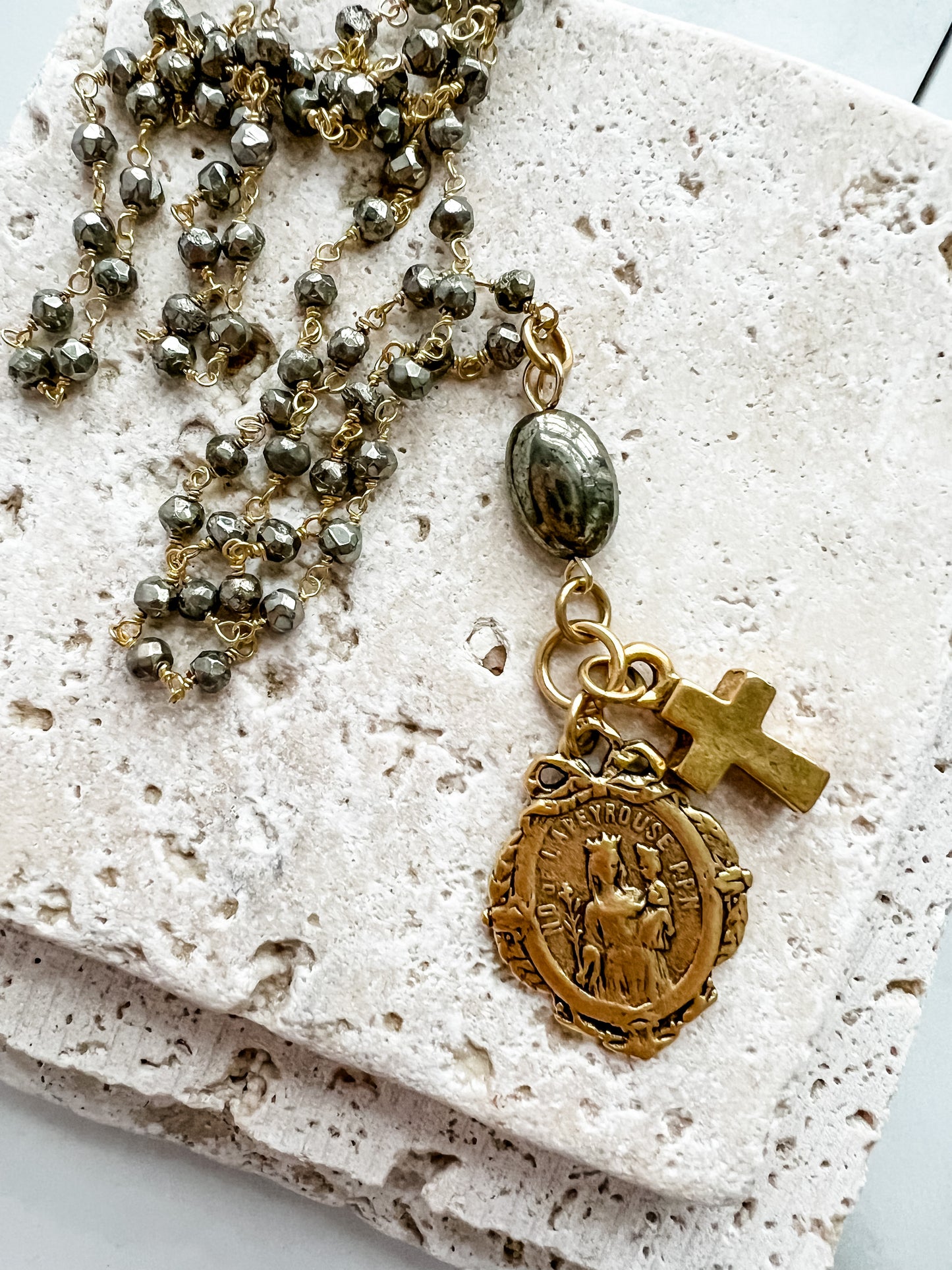 Mary Necklace