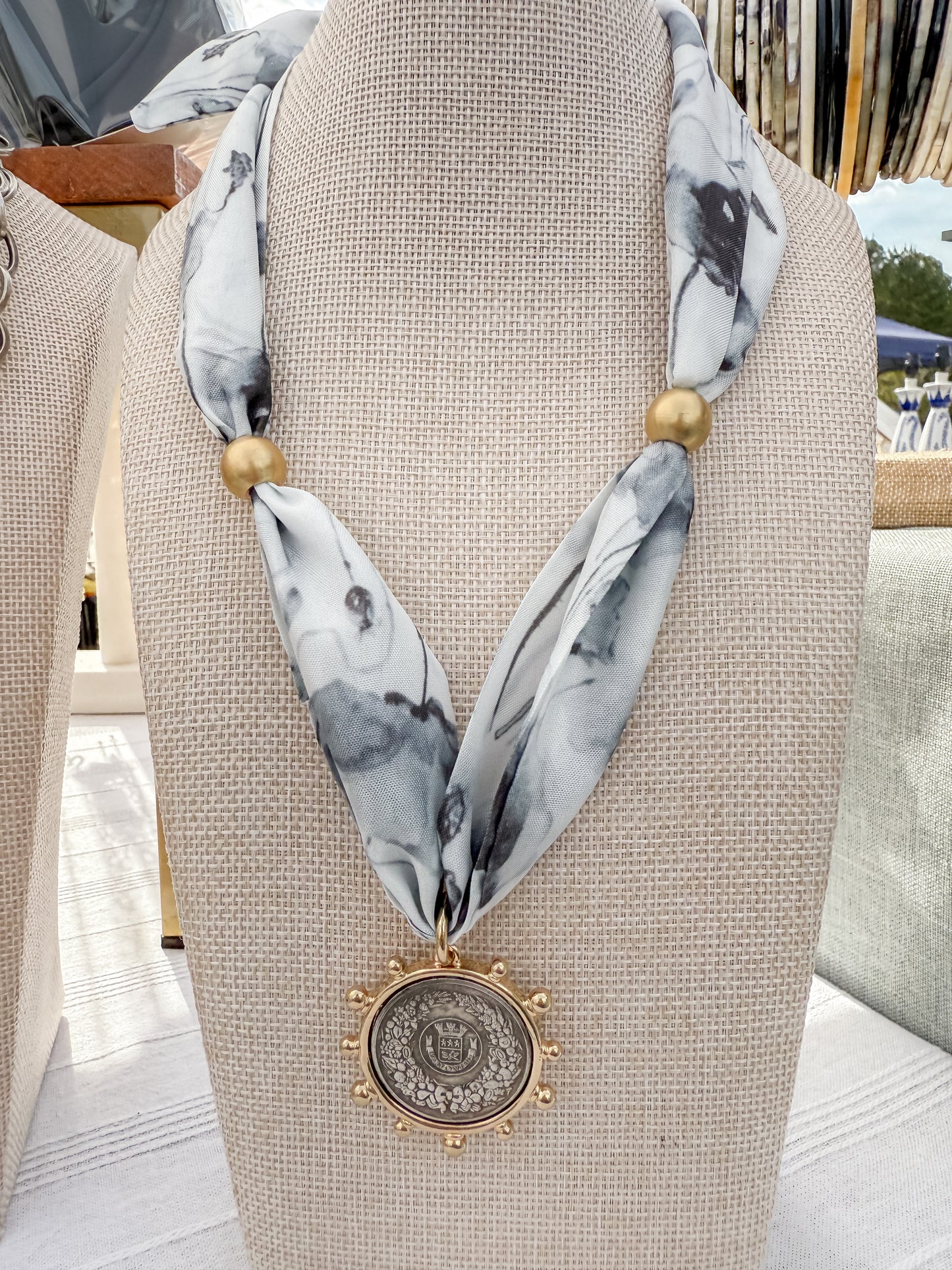 Scarf Necklaces(Black Hues)