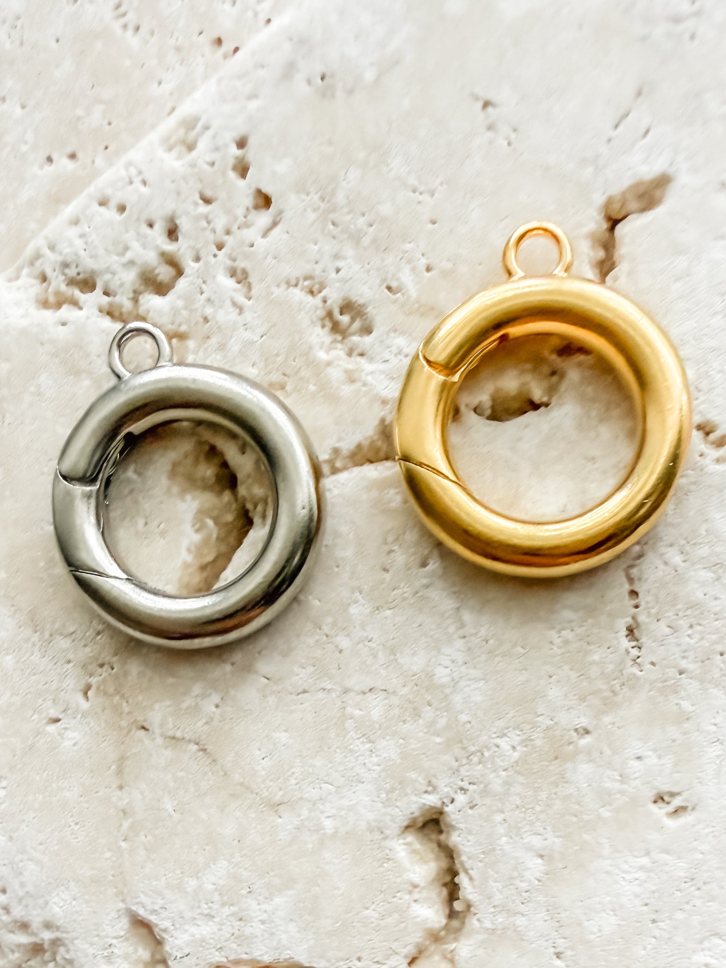 Classic Circle Charm Holder
