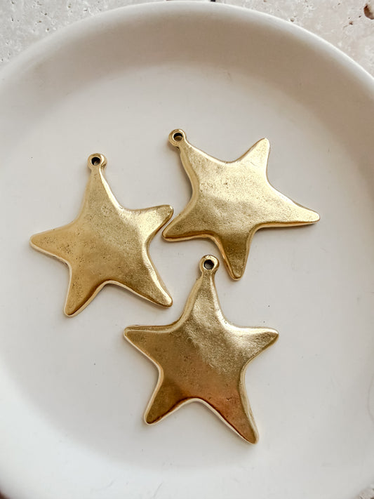 Medium Hammered Star Charm